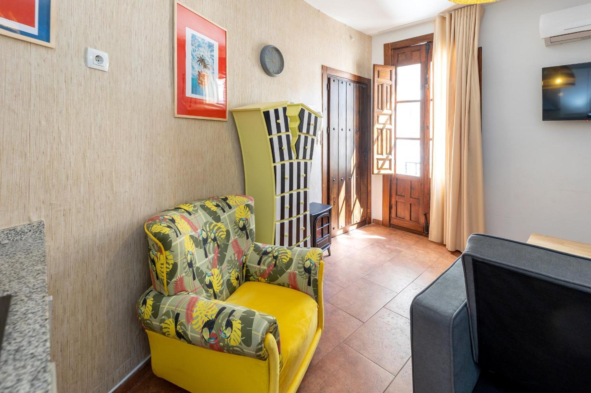 Apartamentos - Pinksparrow - غرناطة الغرفة الصورة
